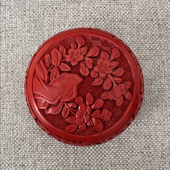 Vintage Cinnabar with Enamel Box - Picture 2 of 8